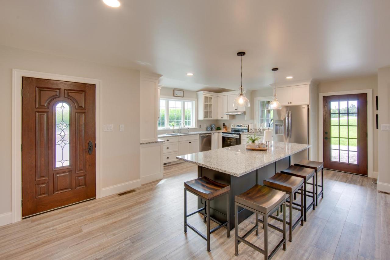 Gorgeous Retreat Patio, Grill And Fireplace! Ronks